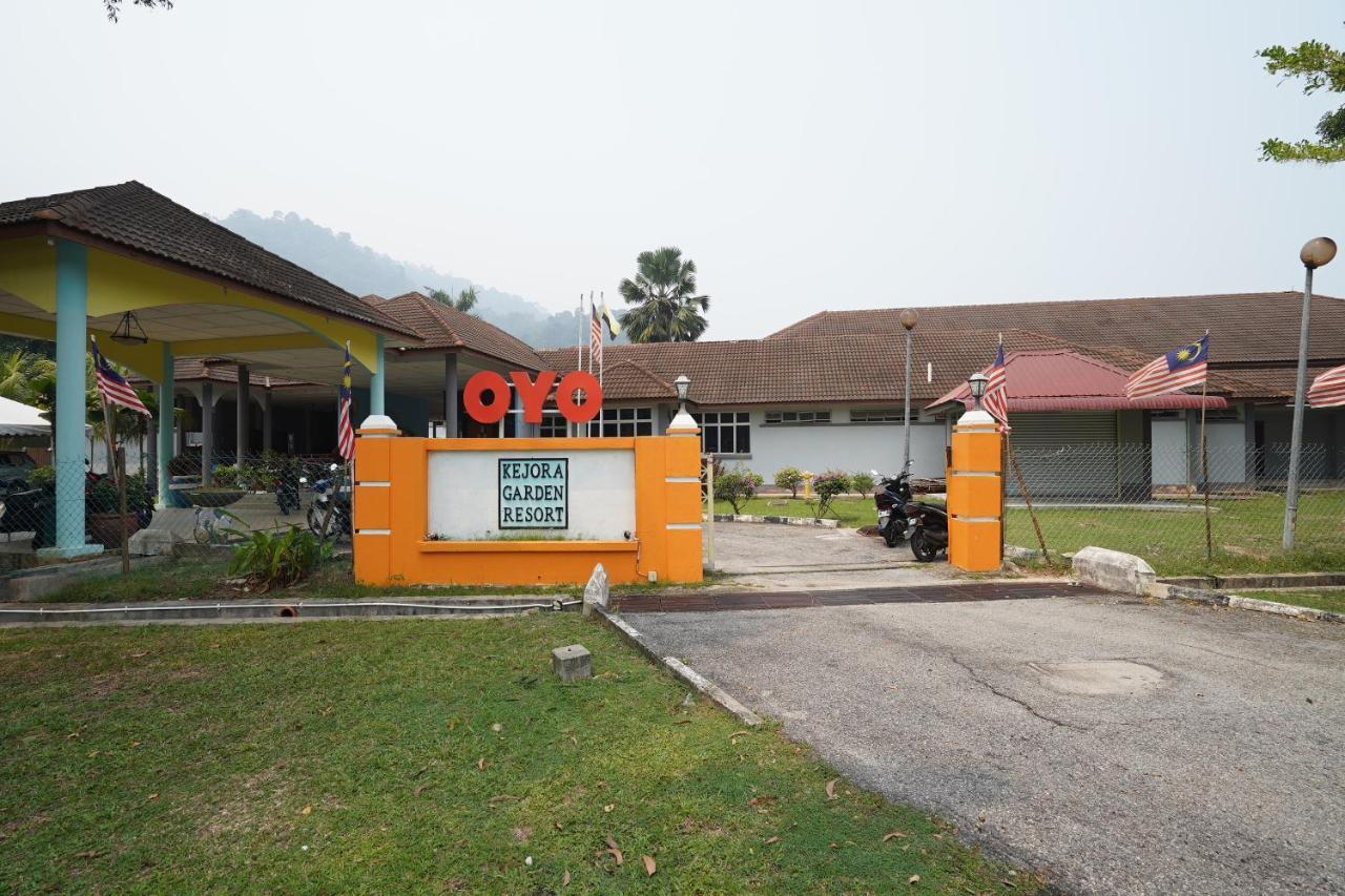 OYO 44020 Kejora Garden Resort Kampong Pasir Bogak Eksteriør bilde