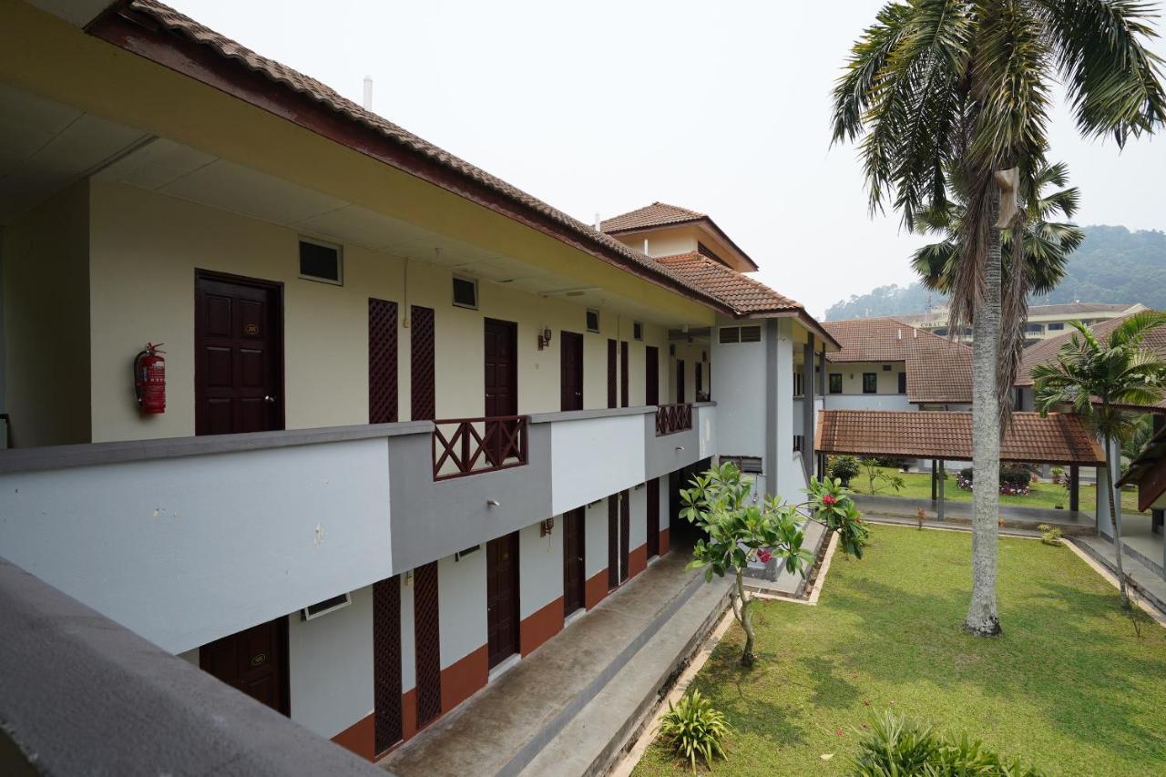 OYO 44020 Kejora Garden Resort Kampong Pasir Bogak Eksteriør bilde