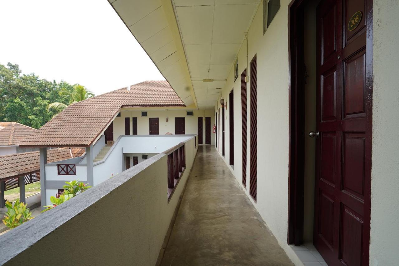 OYO 44020 Kejora Garden Resort Kampong Pasir Bogak Eksteriør bilde