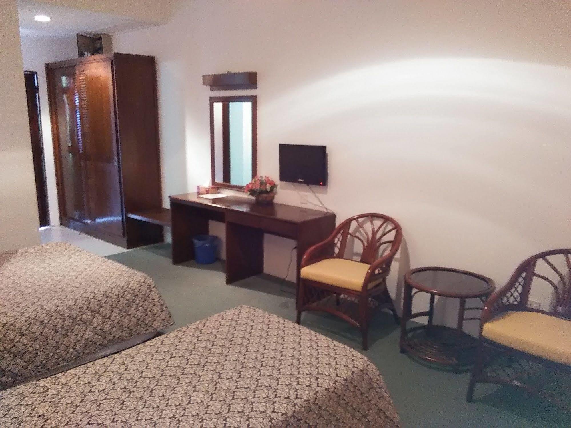 OYO 44020 Kejora Garden Resort Kampong Pasir Bogak Eksteriør bilde
