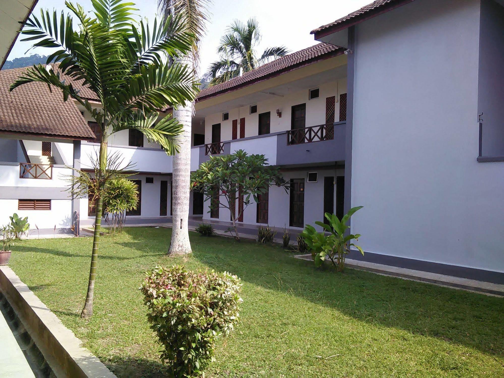 OYO 44020 Kejora Garden Resort Kampong Pasir Bogak Eksteriør bilde