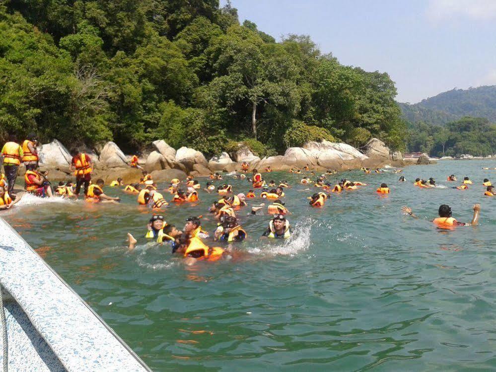 OYO 44020 Kejora Garden Resort Kampong Pasir Bogak Eksteriør bilde